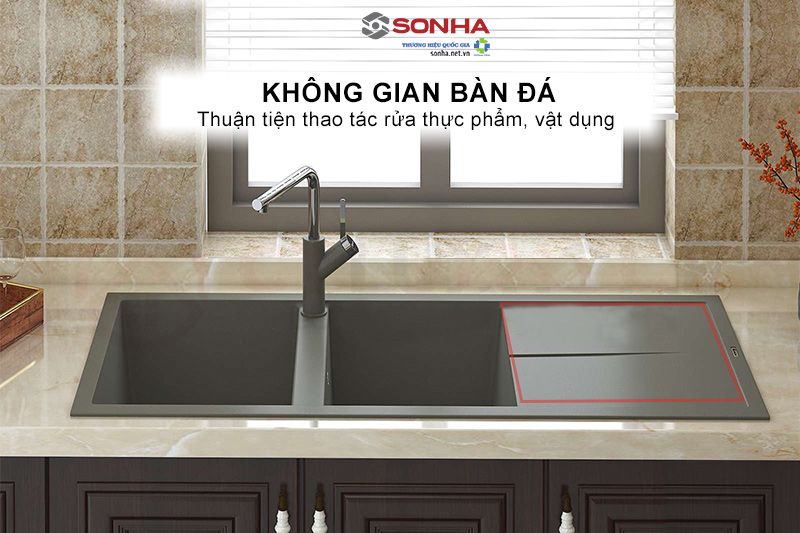 Thiết kế thêm bàn đá mở rộng không gian hoạt động