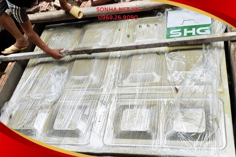 Lắp đặt bể nước ch&ocirc;n ngầm Sơn H&agrave; Xanh 1500L