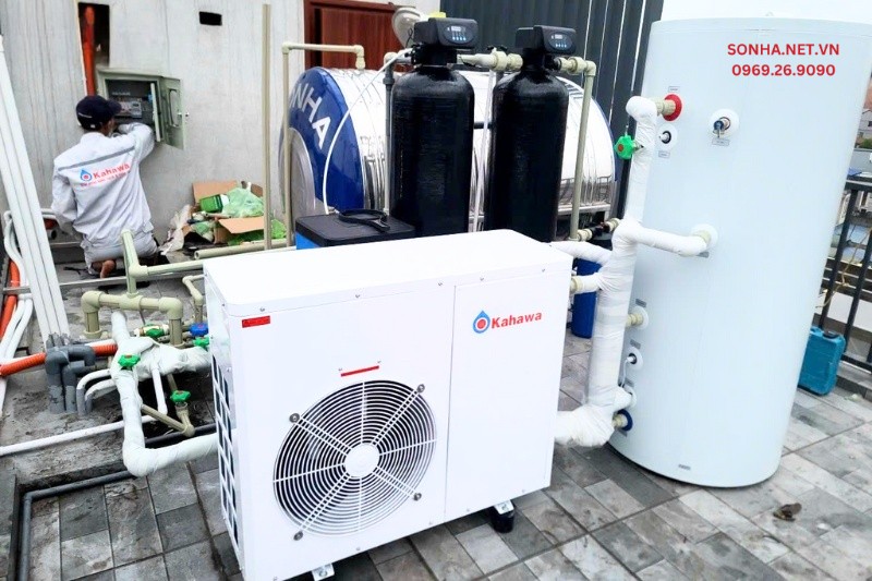 Lắp đặt máy nước nóng bơm nhiệt Kahawa tại nhà khách hàng