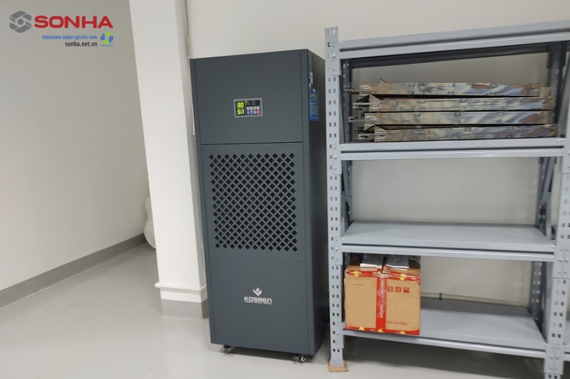 H&igrave;nh ảnh thực tế m&aacute;y h&uacute;t ẩm Kosmen KM-210S