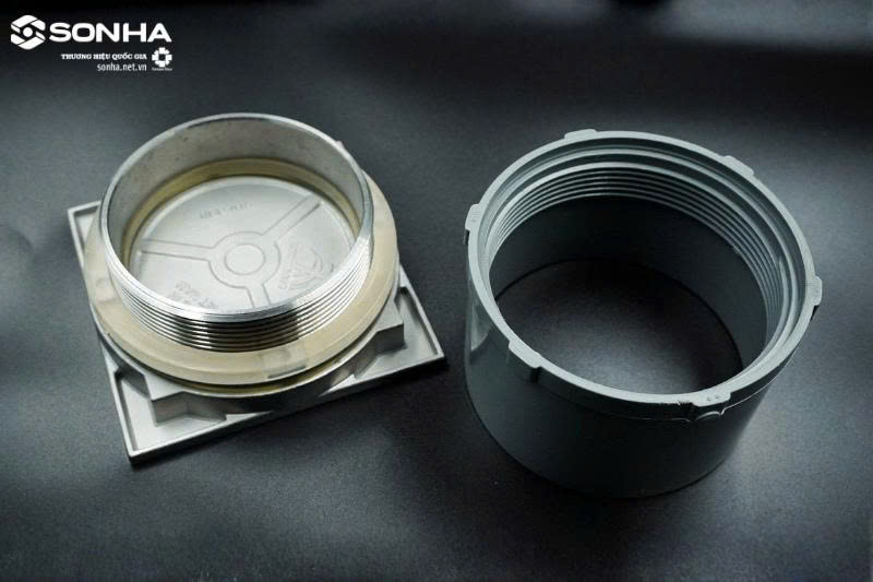 Hình ảnh thực tế sản phẩm nắp chờ hút bể phốt inox 304 ngăn mùi