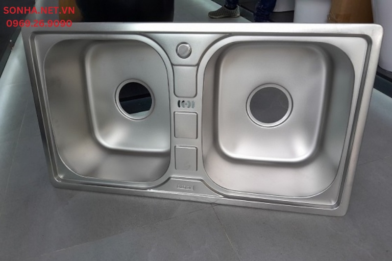H&igrave;nh ảnh thực tế của bồn rửa ch&eacute;n inox 2 hố c&acirc;n Gorlde GD-5612