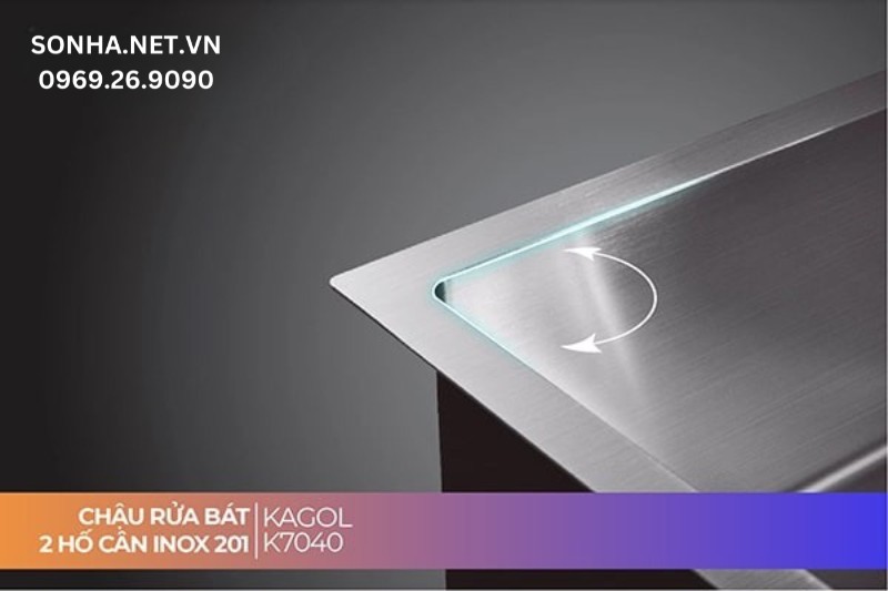 Thiết kế đường viền vuông vắn, khỏe khoắn mang lại cảm giác sang trọng