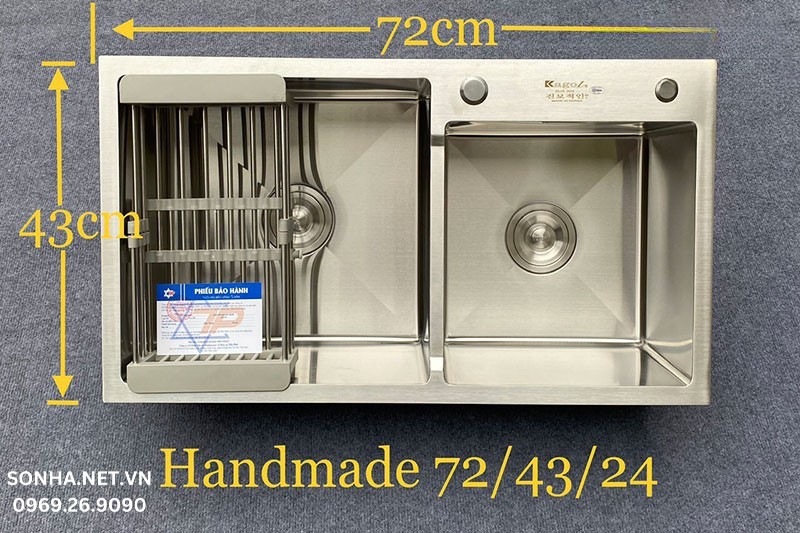 H&igrave;nh ảnh thực tế bồn rửa ch&eacute;n inox 2 ngăn Kagol K7243 Lệch