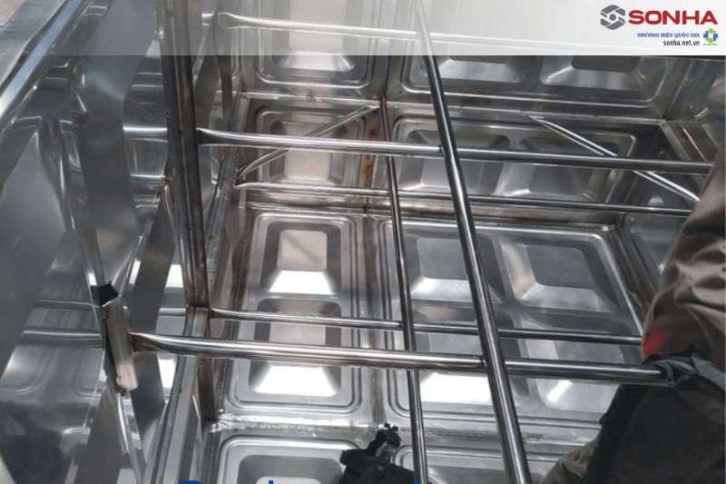 Bể ngầm inox SHG được làm từ vật liệu inox 304 cao cấp, bộ khung chắc chắn