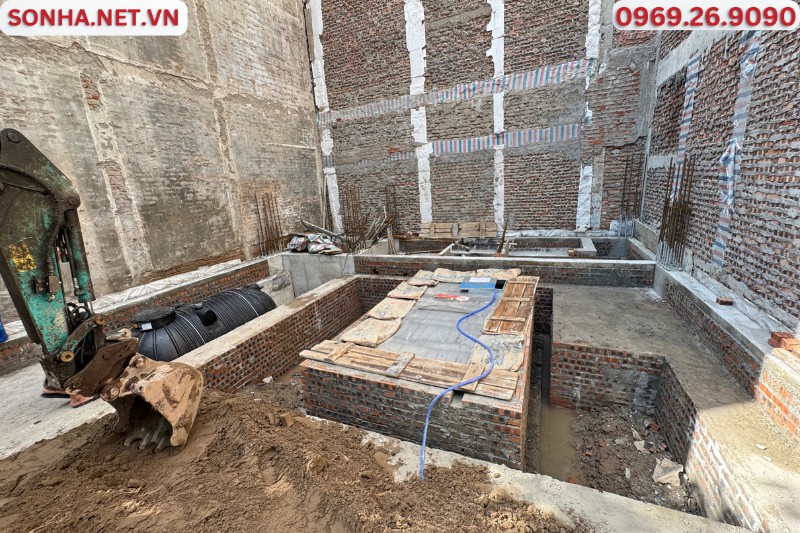 combo lắp đặt thực tế cả 2 sản phẩm bể ngầm inox và bể tự hoại septic