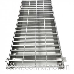  Nắp rãnh thoát nước nan ngang 400 - chịu tải rất cao 1.9 tấn
