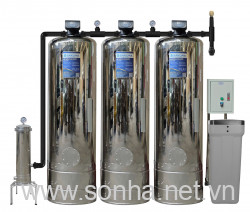  Máy lọc nước tổng đầu nguồn inox 304 công xuất 5m3/h 3 cột áp lực tự động sục rửa Sakura SKT305I