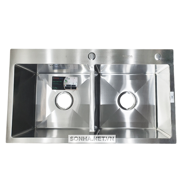Chậu Rửa Bát Inox Sơn Hà Handmade 2 Hố Cân HM.X.2C.82.2.3 (820 x 450 x 215 mm)